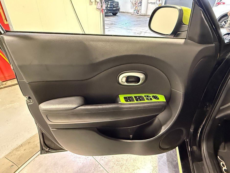 2016 Kia Soul EX-10