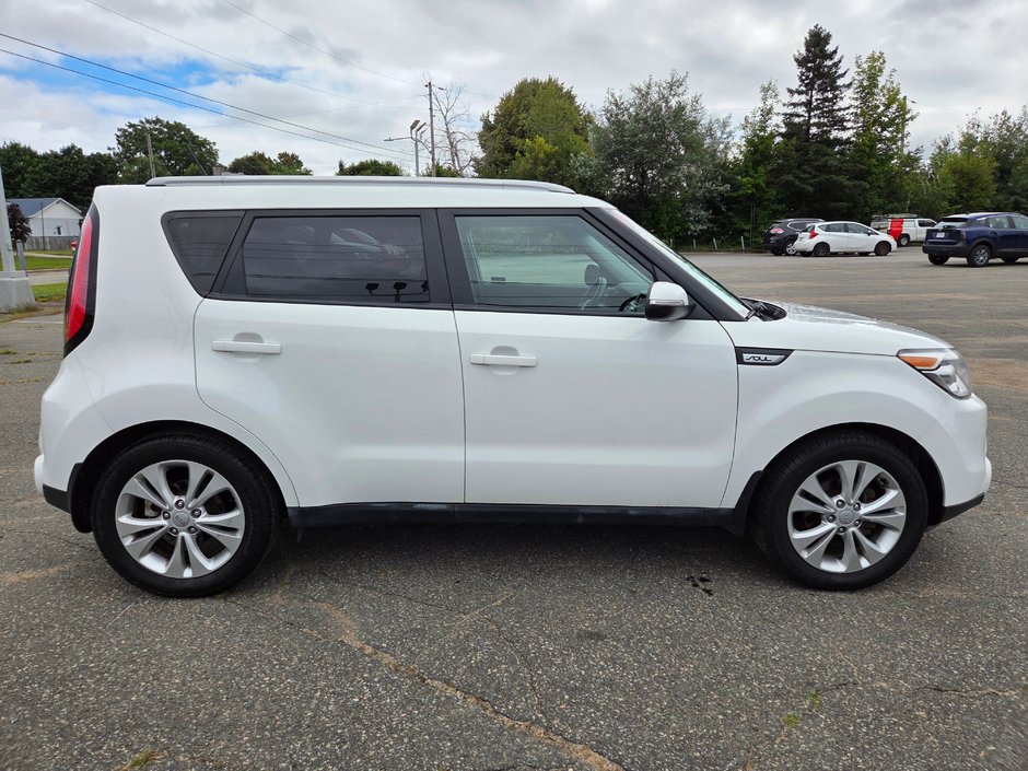 2016 Kia Soul EX-1