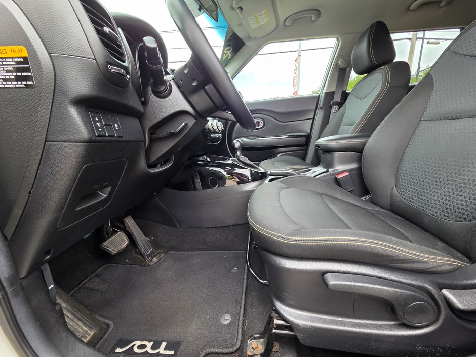 2016 Kia Soul EX-10