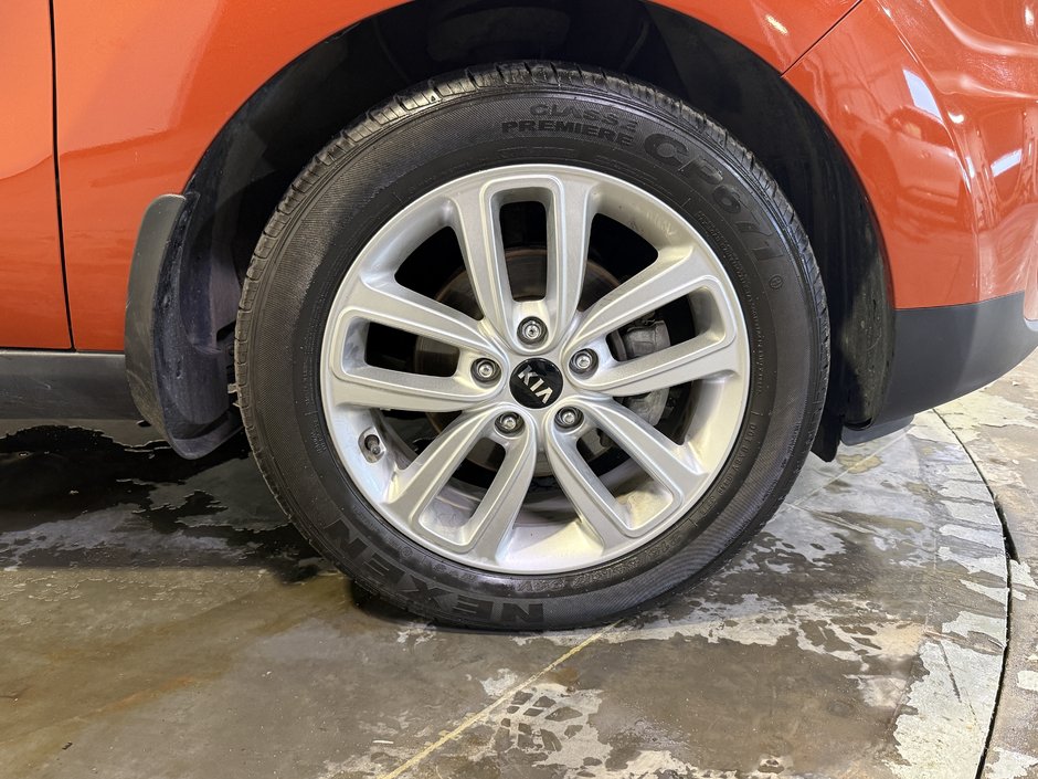 Kia Soul EX 2017-9