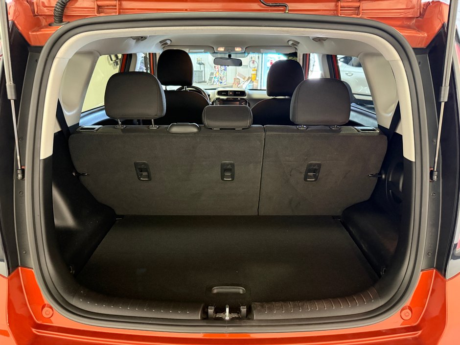 Kia Soul EX 2017-24
