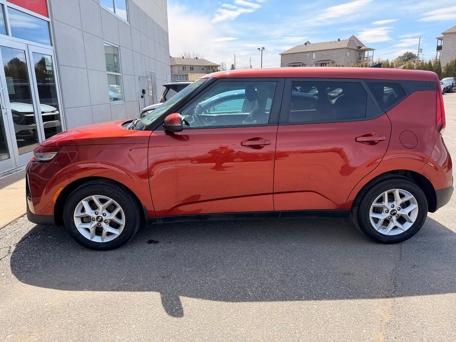 Kia Soul EX 2021-3