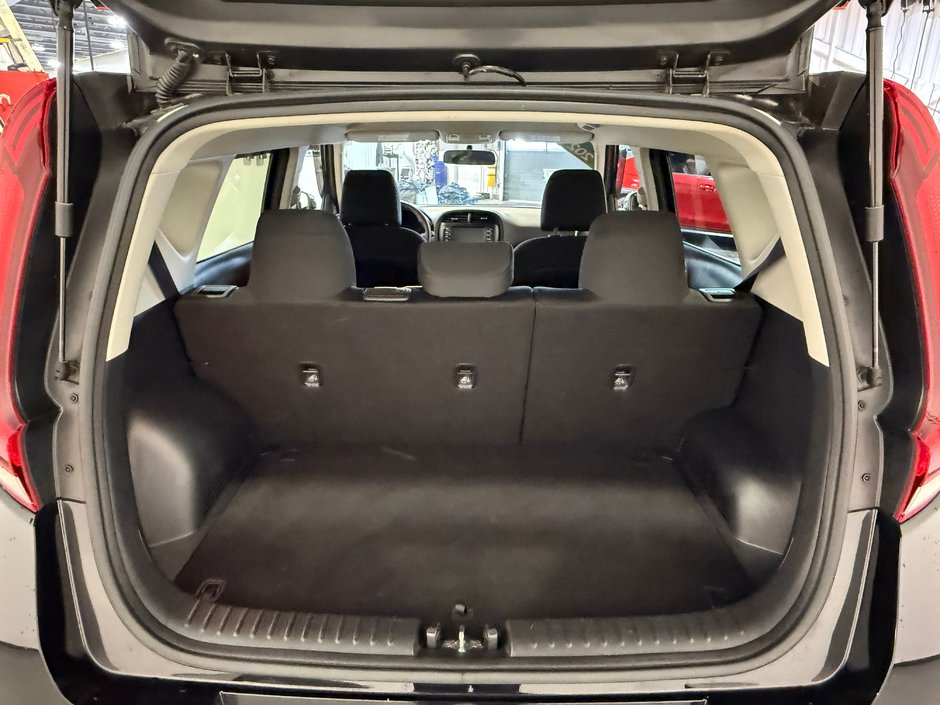 Kia Soul LX 2021-24