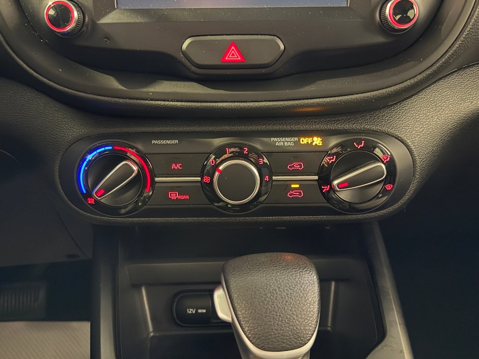 Kia Soul LX 2021-21