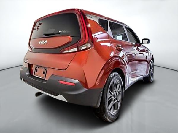 2022 Kia Soul EX+-2