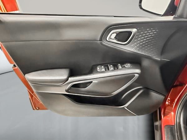 2022 Kia Soul EX+-11