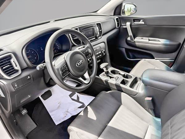 Kia Sportage LX FWD 2019-14