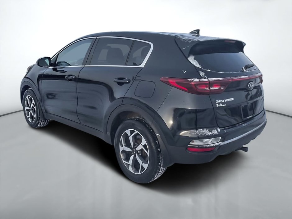 Kia Sportage LX FWD 2020-4