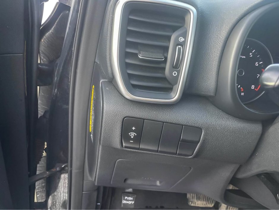 Kia Sportage LX FWD 2020-19