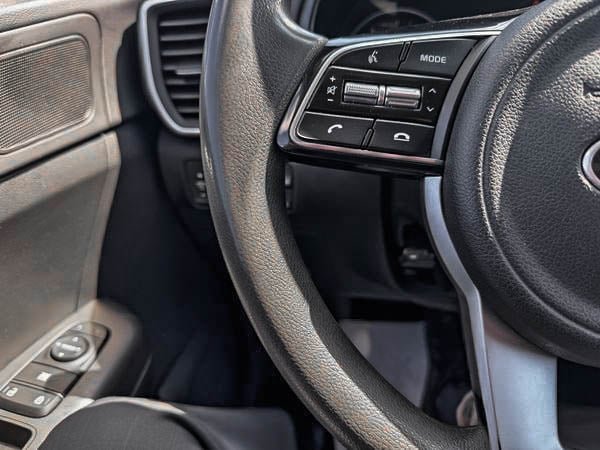 Kia Sportage LX AWD 2021-17