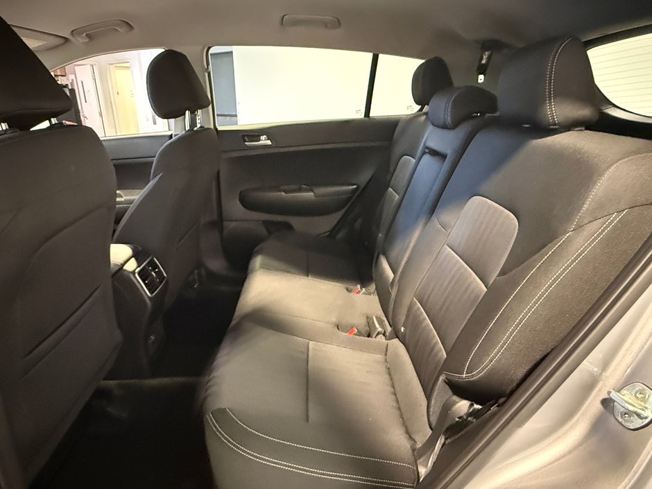 Kia Sportage LX 2021-23