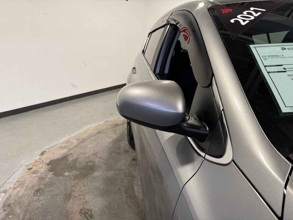 2021 Kia Sportage LX-8