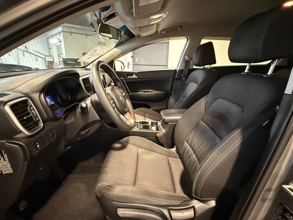 2021 Kia Sportage LX-12