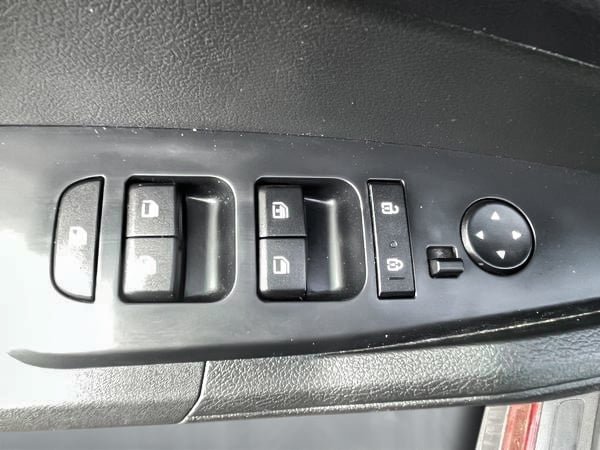 2023 Kia Sportage LX-8