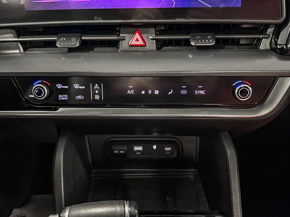 Kia Sportage EX PREMIUM 2023-27