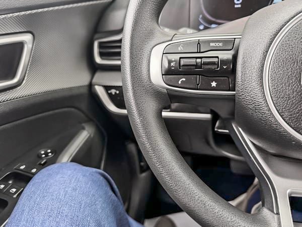 Kia Sportage LX AWD 2023-17