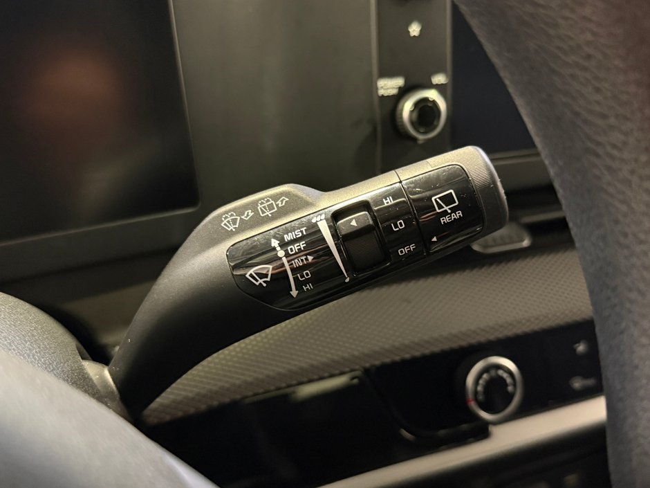 2023 Kia Sportage LX-17