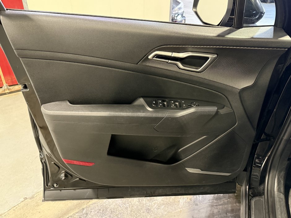 2023 Kia Sportage LX-10