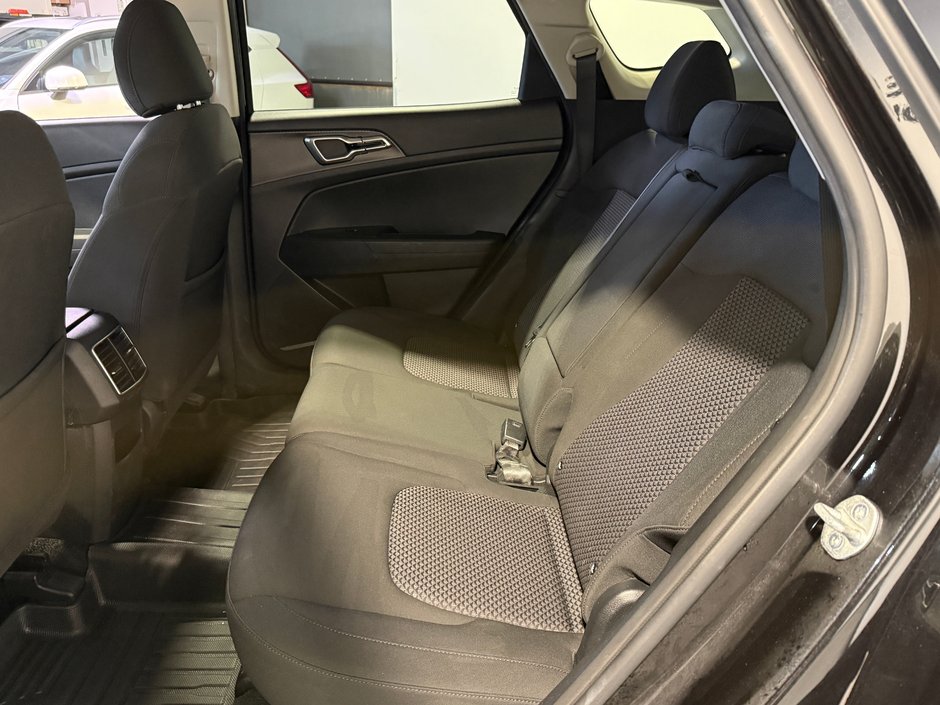 2023 Kia Sportage LX-23