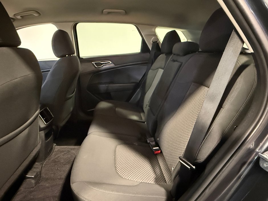 2023 Kia Sportage LX-23
