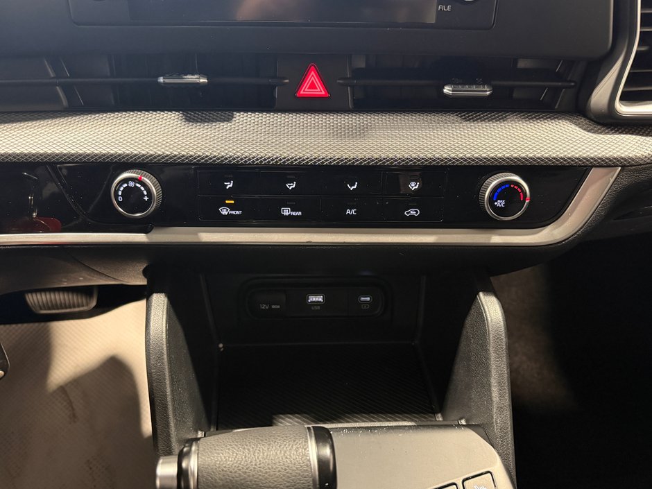 2023 Kia Sportage LX-21