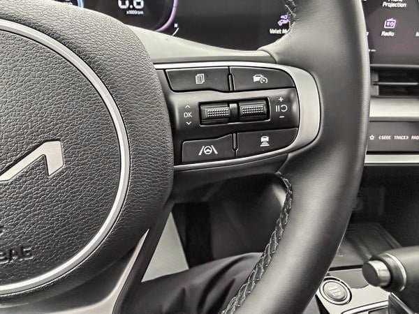 2024 Kia Sportage EX AWD-18