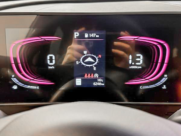 2025 Kia Sportage EX PREMIUM-19