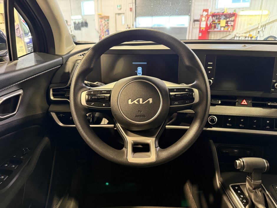2025 Kia Sportage LX-13