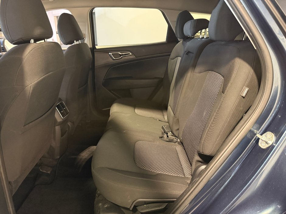 2025 Kia Sportage LX-23