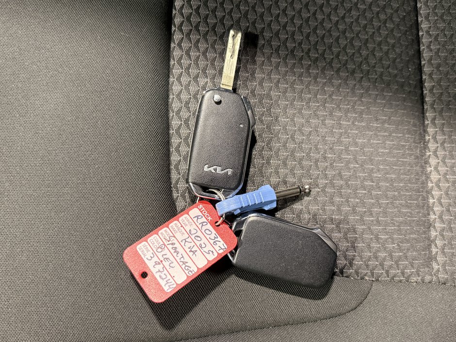 2025 Kia Sportage LX-26