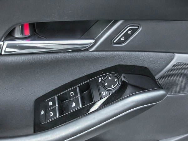 2023 Mazda CX-30 GS-8