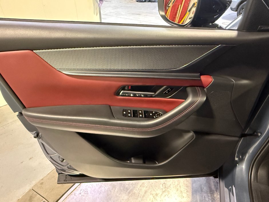 Mazda CX-70 hybride léger GT 2025-11