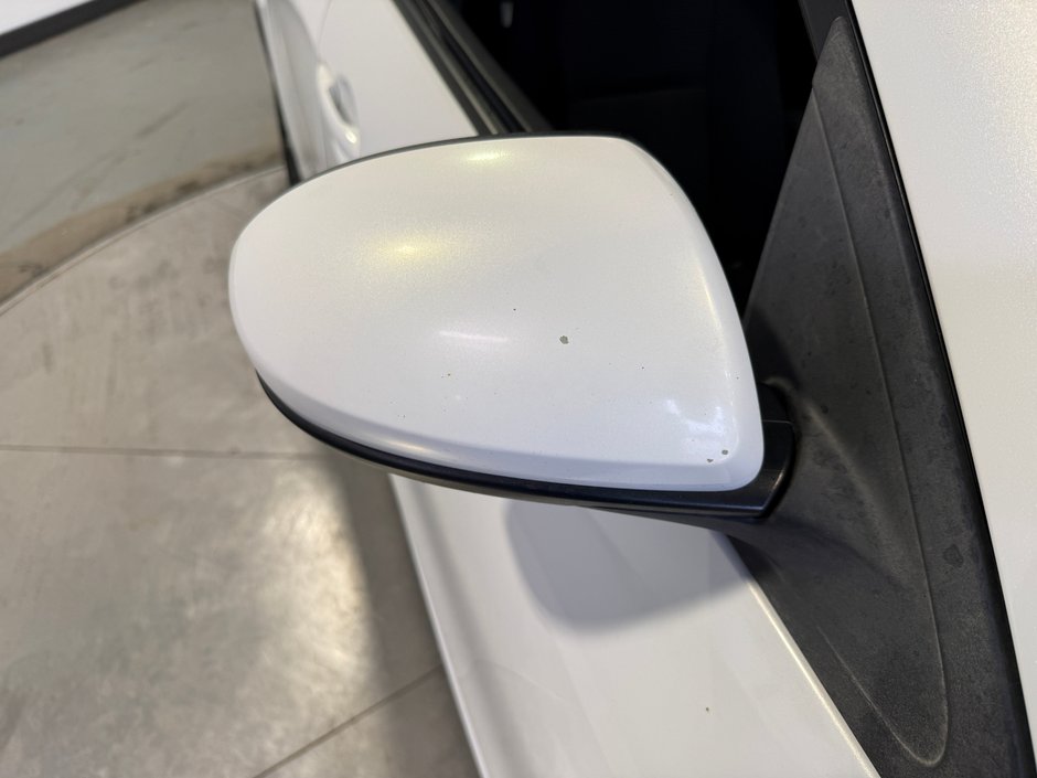 2012 Mazda 3 Sport GS SKY-8