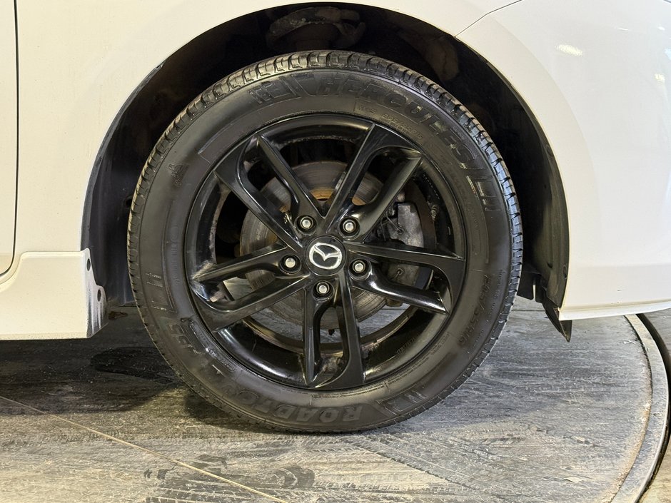 2012 Mazda 3 Sport GS SKY-9