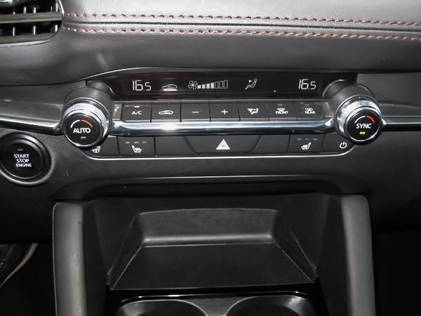 Mazda 3 Sport GS-LUXE 2024-16