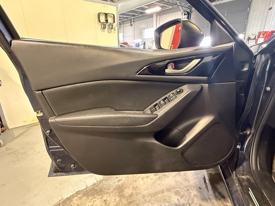 2016 Mazda 3 GS-10