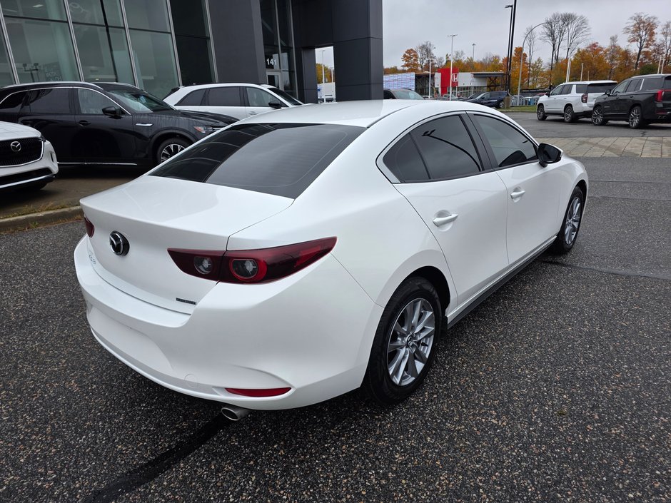 2024 Mazda 3 GX-5