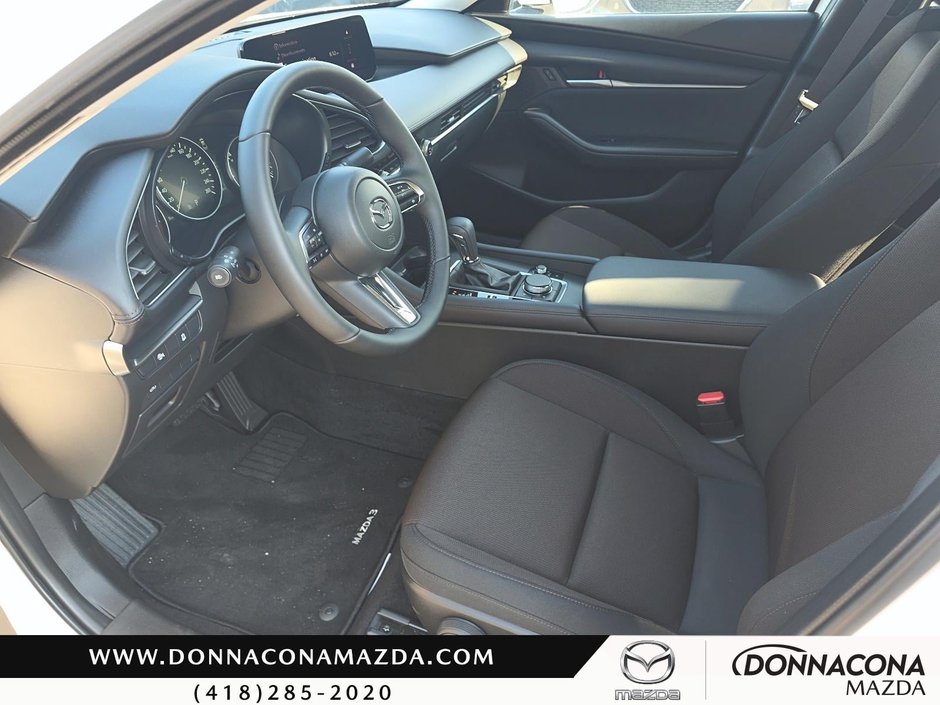 Mazda 3 GS 2025-10