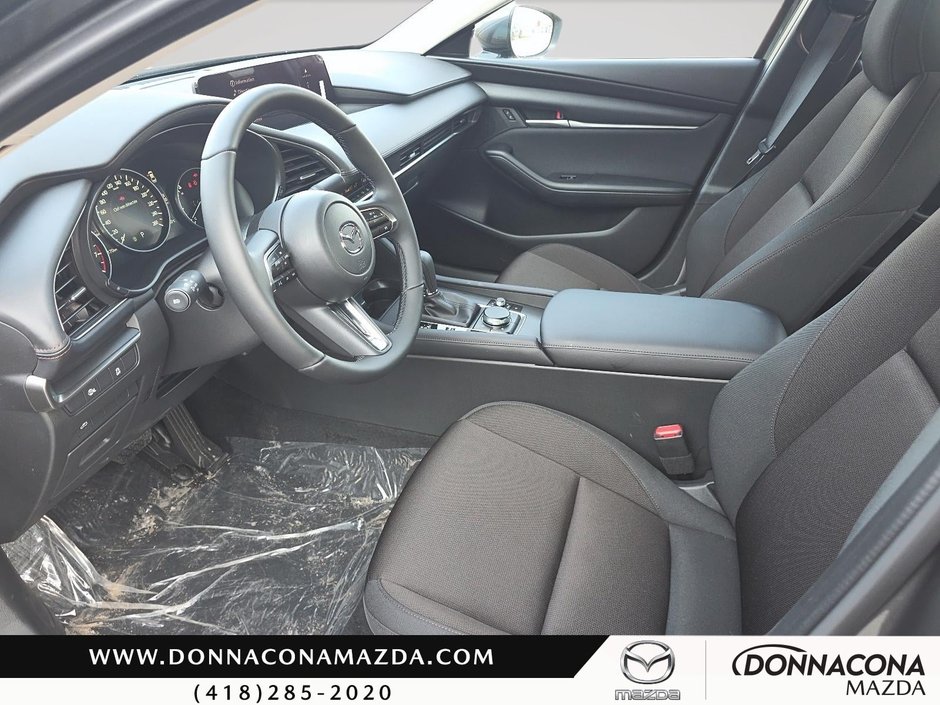 Mazda 3 GS 2025-11