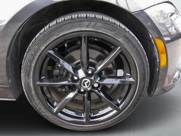 2021 Mazda MX-5 GS-12