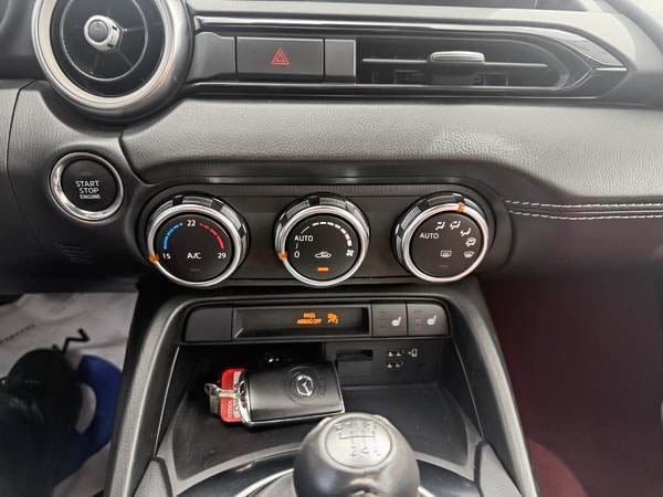 Mazda MX-5 100e anniversaire 2021-12