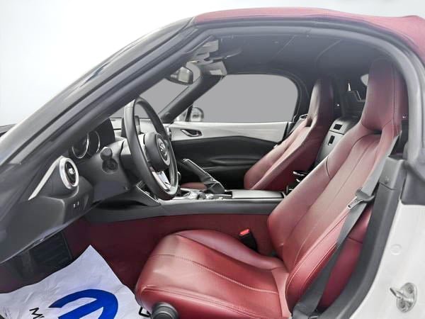 Mazda MX-5 100e anniversaire 2021-8