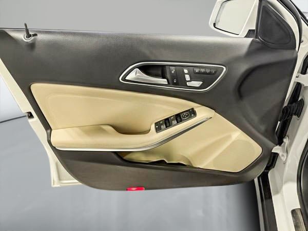 2018 Mercedes-Benz GLA 250-11