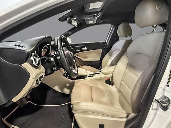 2018 Mercedes-Benz GLA 250-13
