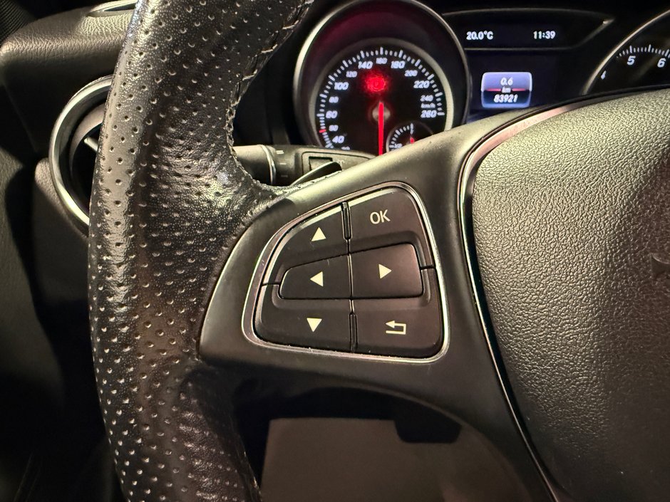 Mercedes-Benz GLA 250 2019-16