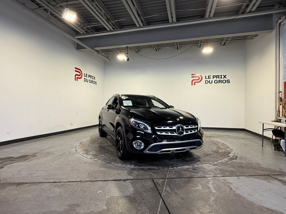 Mercedes-Benz GLA 250 2019-0