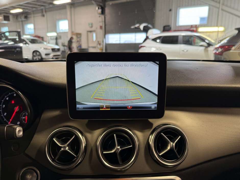 Mercedes-Benz GLA 250 2019-22