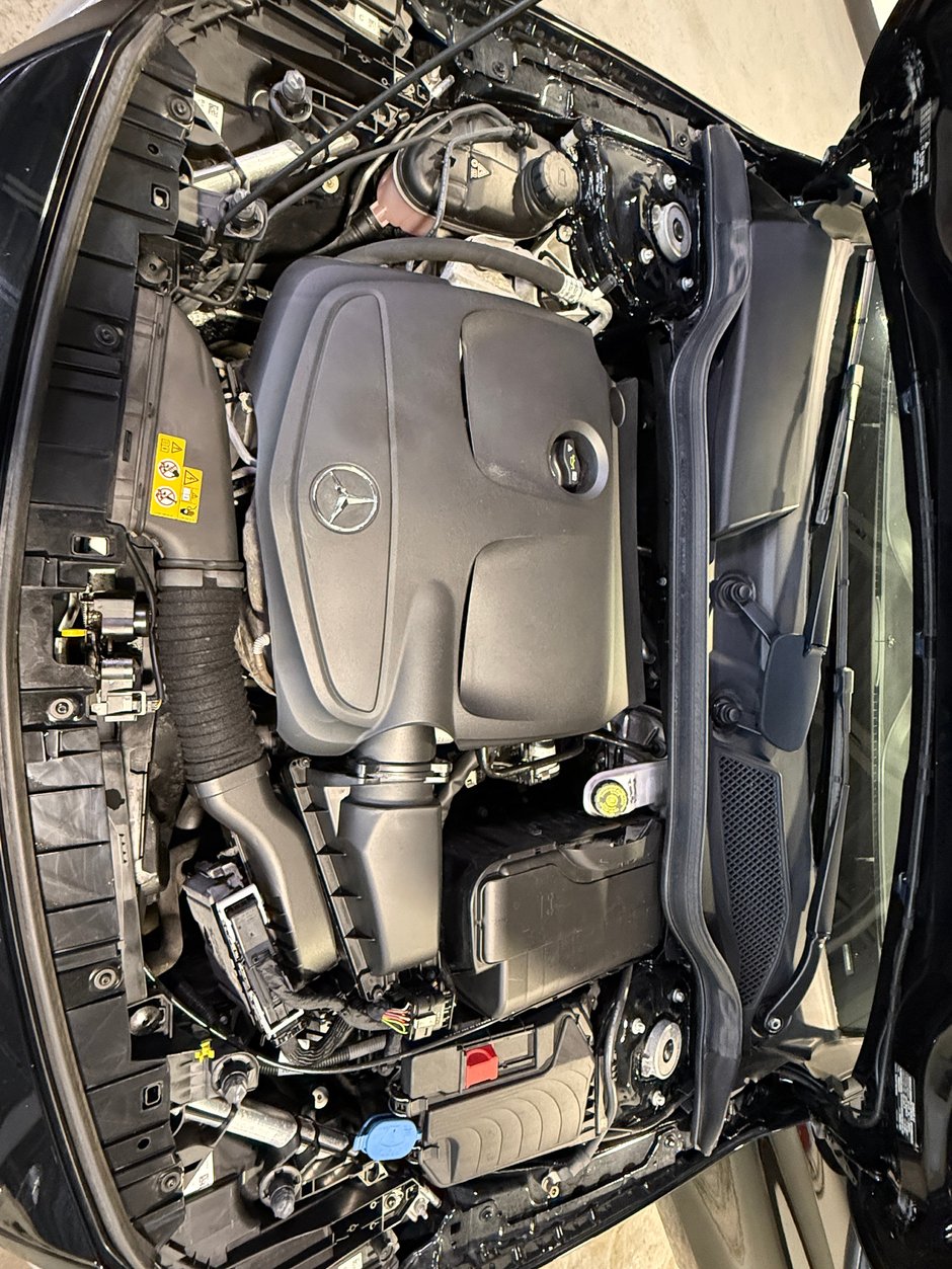 Mercedes-Benz GLA 250 2019-27