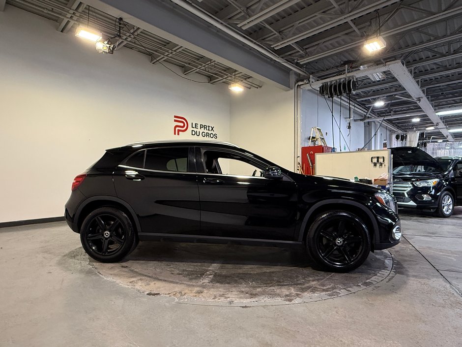 Mercedes-Benz GLA 250 2019-1