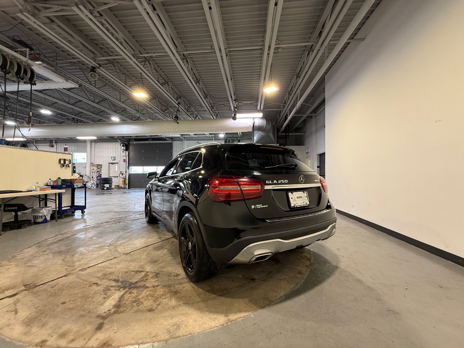 Mercedes-Benz GLA 250 2019-4